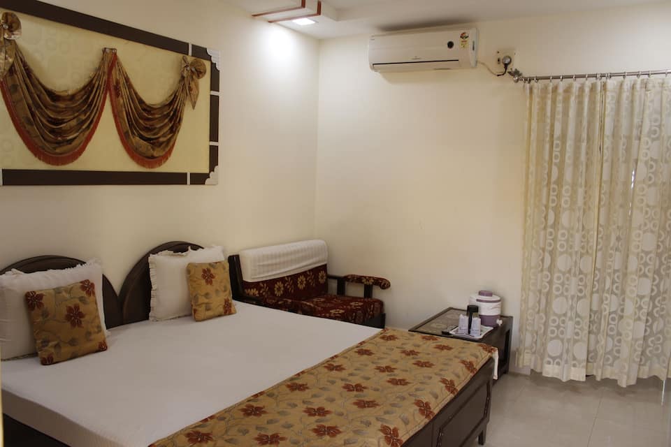 Hotel Neeraj